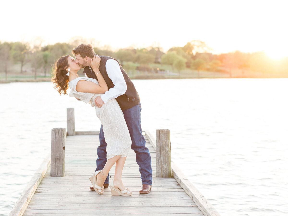 Brittany&CodyWhiteRockLakeDallasTexasEngagement13