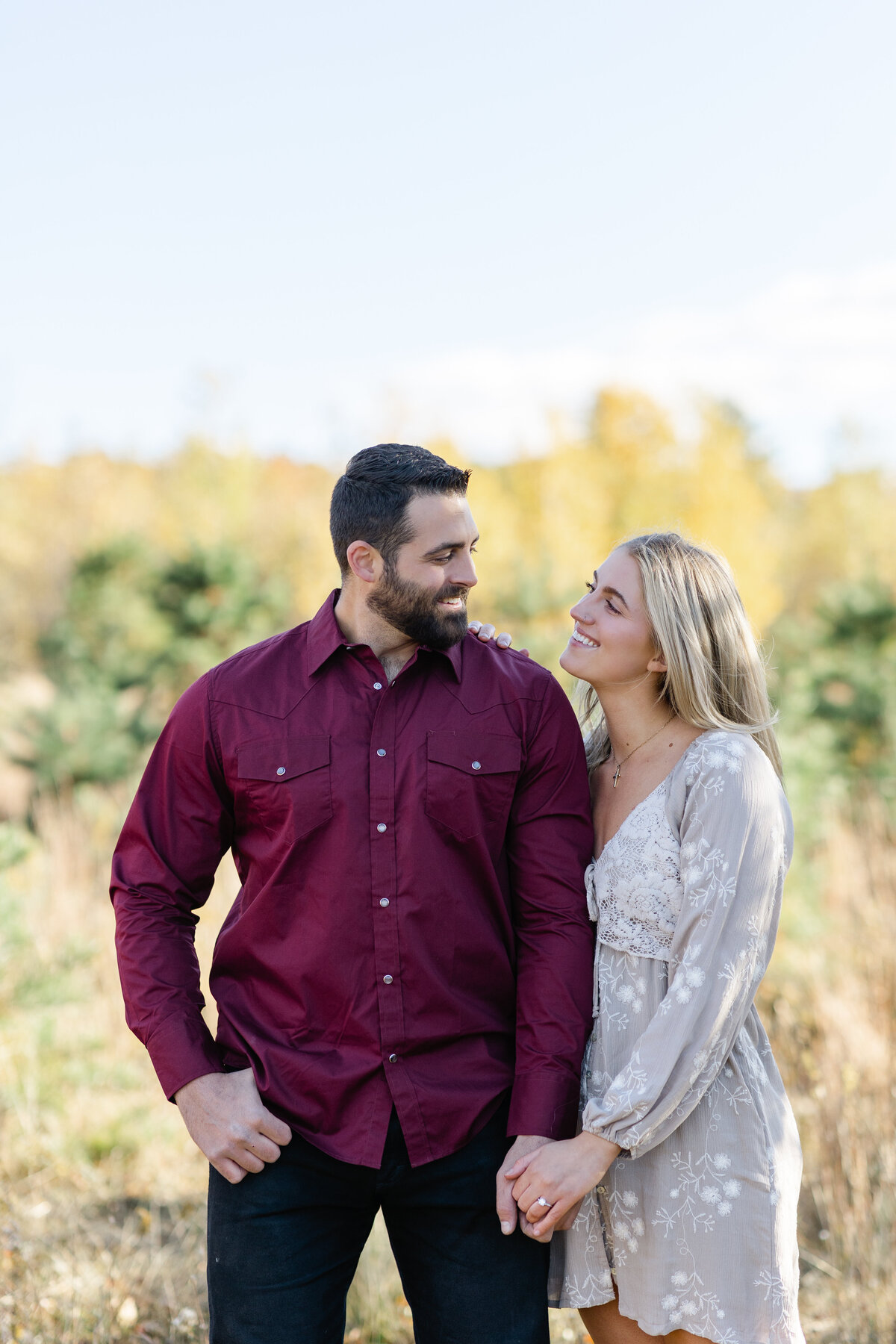 fall-engagement-session-nepa-portrait-photographer-02