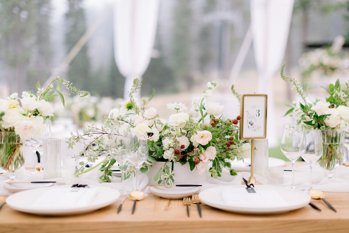 Classic tent wedding The Ritz Carlton Lake Tahoe Sikora Events Scott Sikora photography