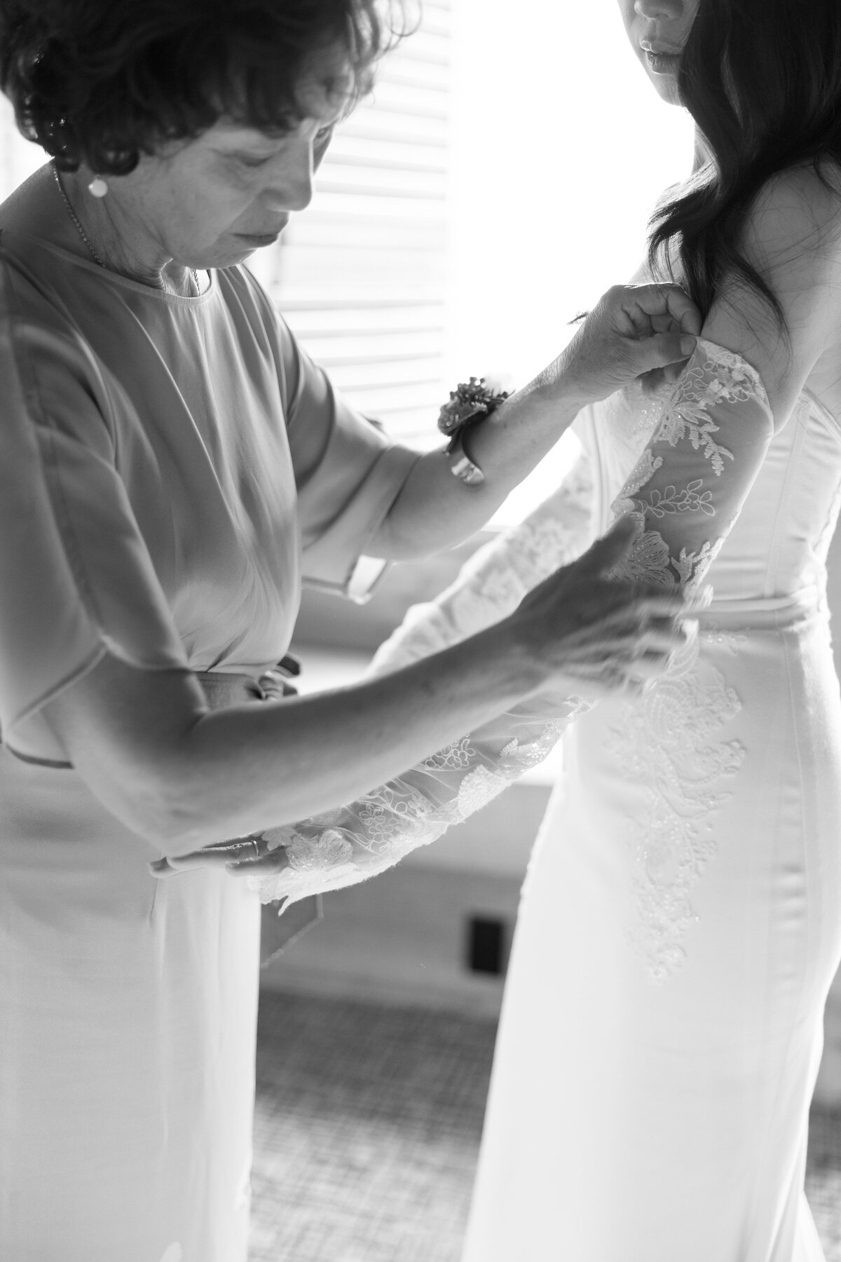 Ventana-Big-Sur-Wedding-Photographer-14