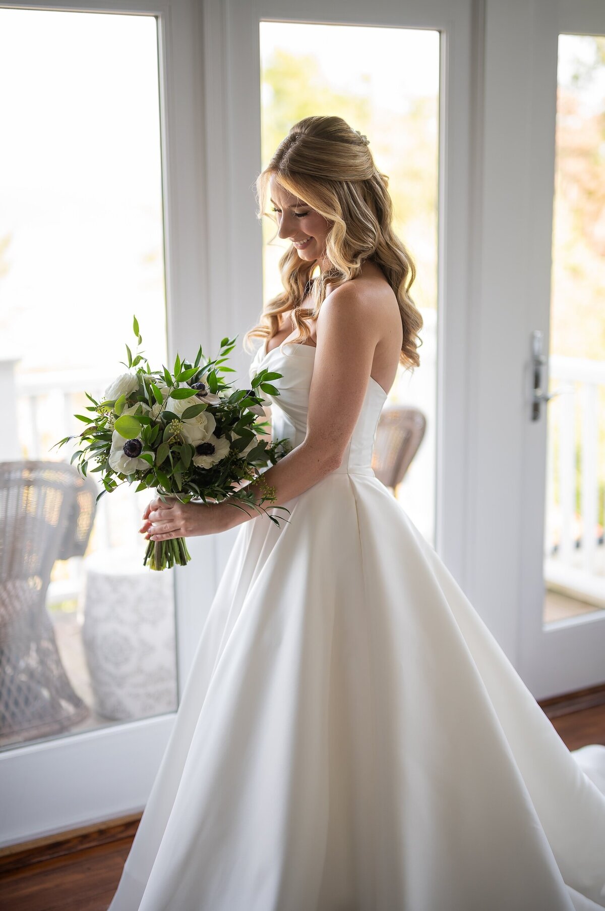 ny-bride-in-anne-barge-wedding-dress