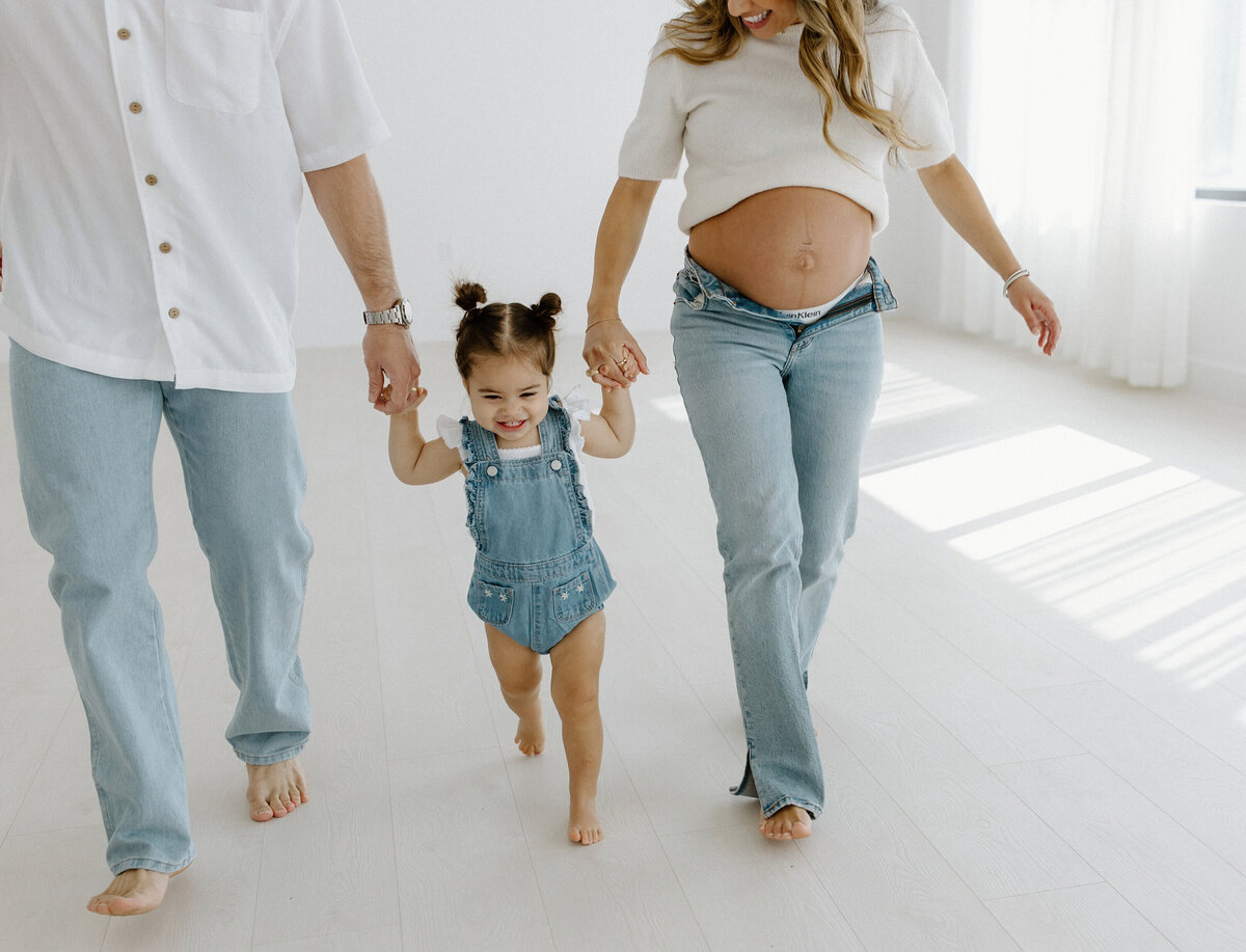 Austin-Lifestyle-Photographer- Harwell Maternity Story-28