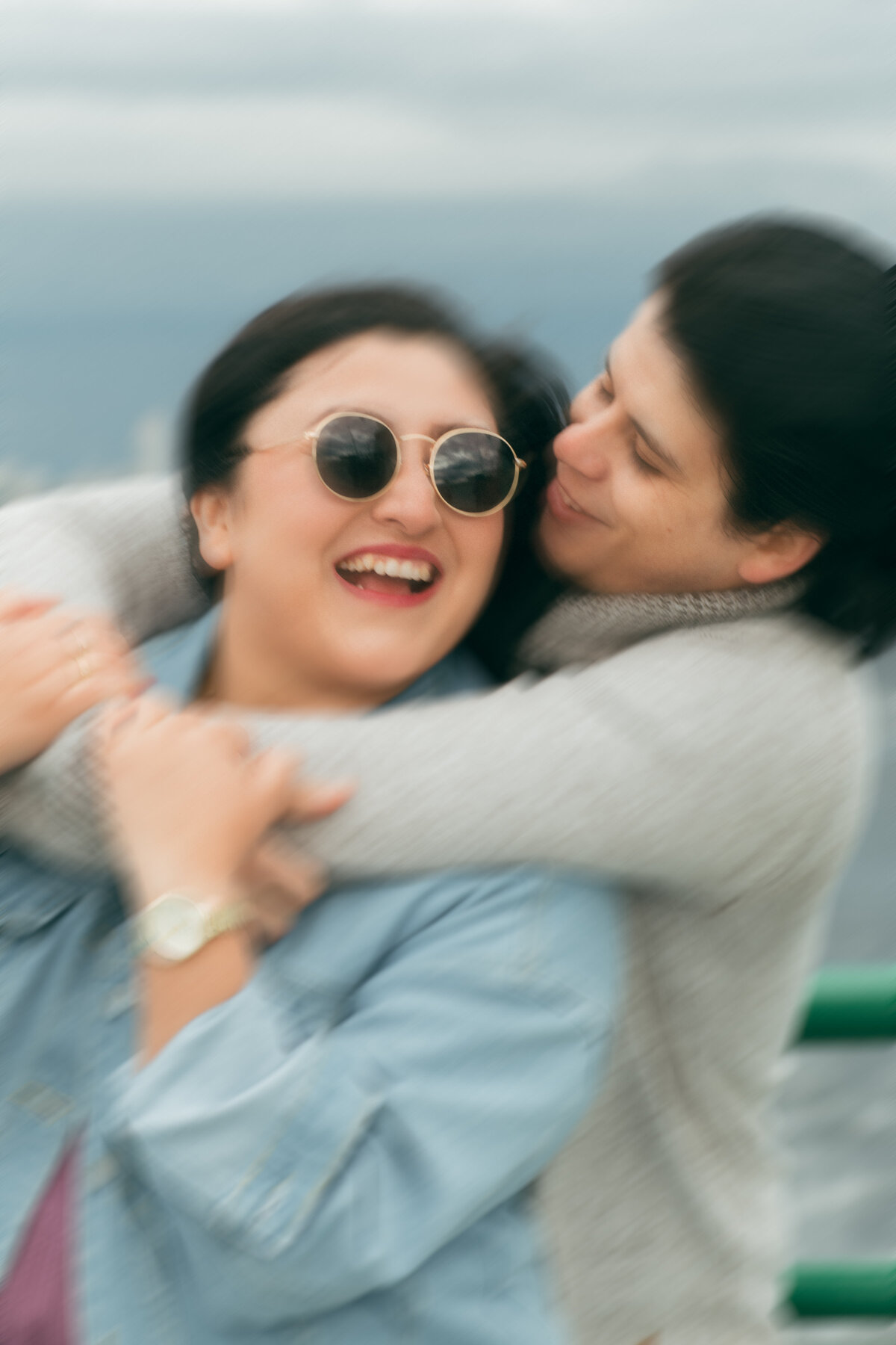 couples-session-seattle-ferry-jennifer-moreno-photography-documentary-style-washington