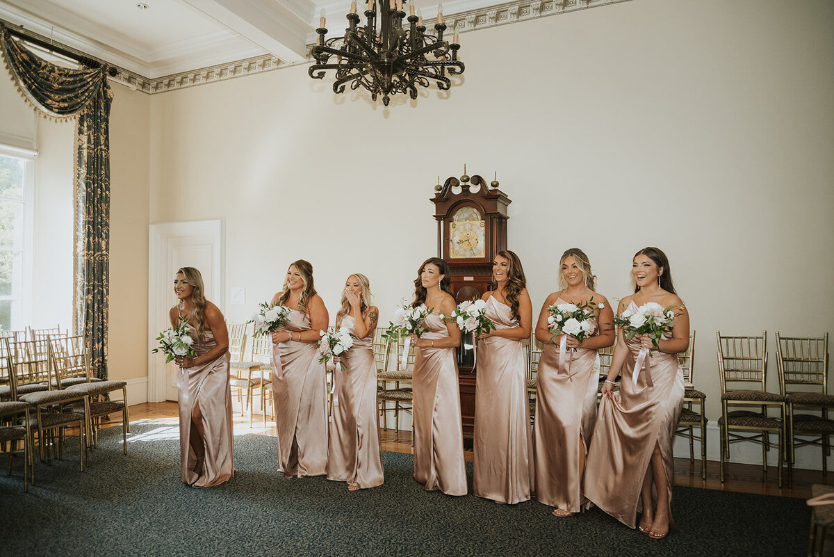 MODERN-GARDEN-MANSION-SUMMER-WEDDING-LINDSAY-BESNIK_PHOTOS_BY_MARIA_B_LUNG_0130