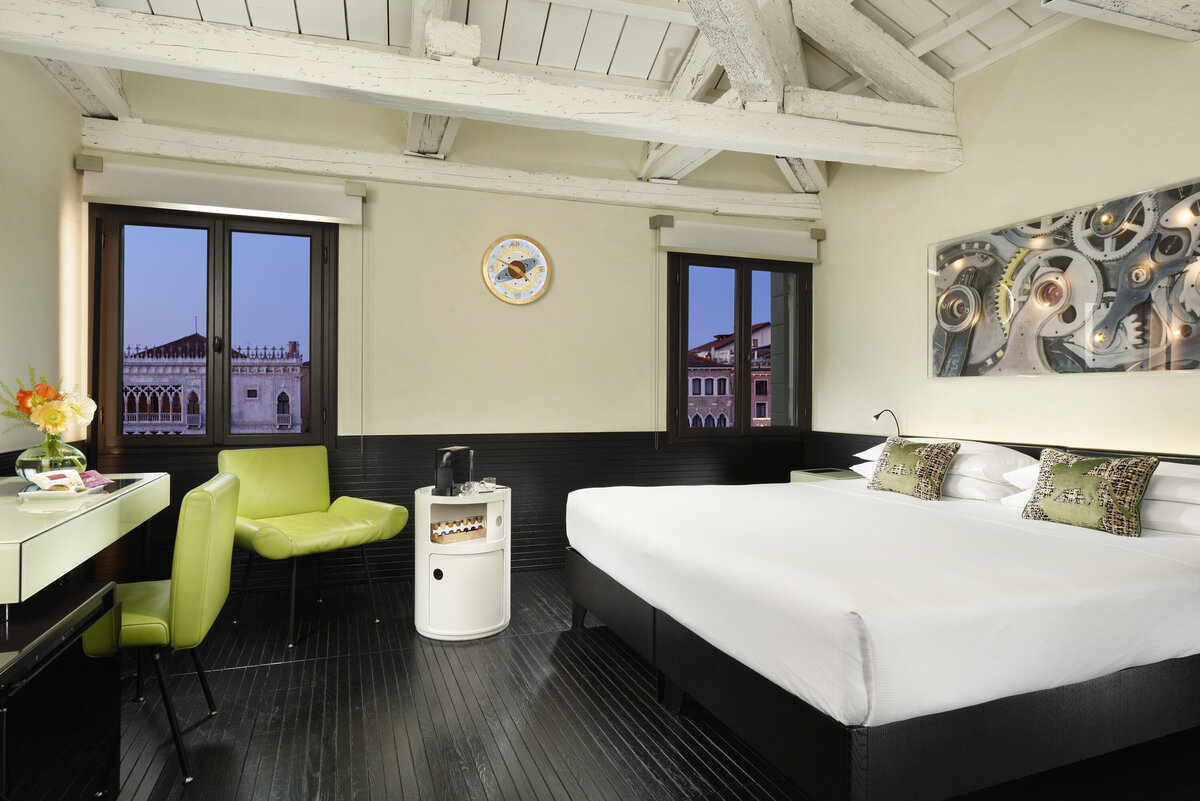 Waterstone - Hotel L'Orologio - Venice - Italy - Luxury Boutique Hotel - #402 - Deluxe with view 'L'Orologio Luxury Experience' (3)