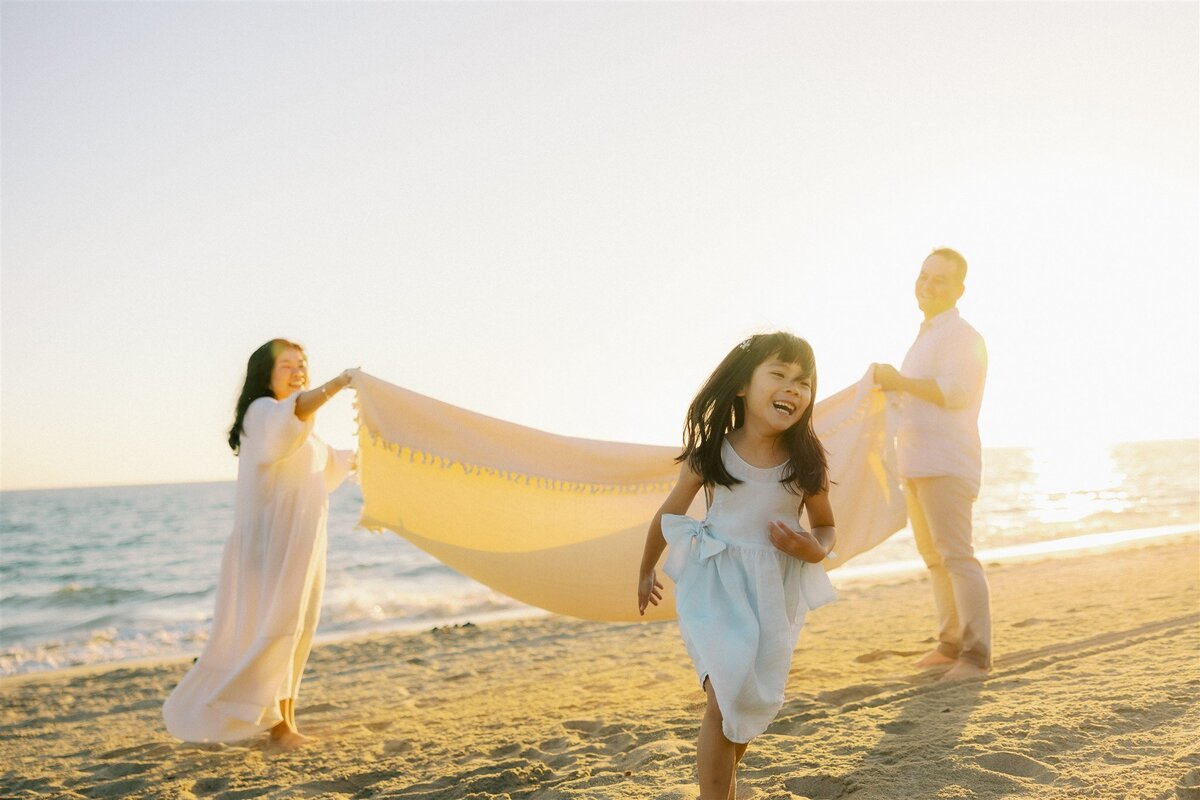 caitlin-alohilani-susanto-family-will-rodgers-beach-120