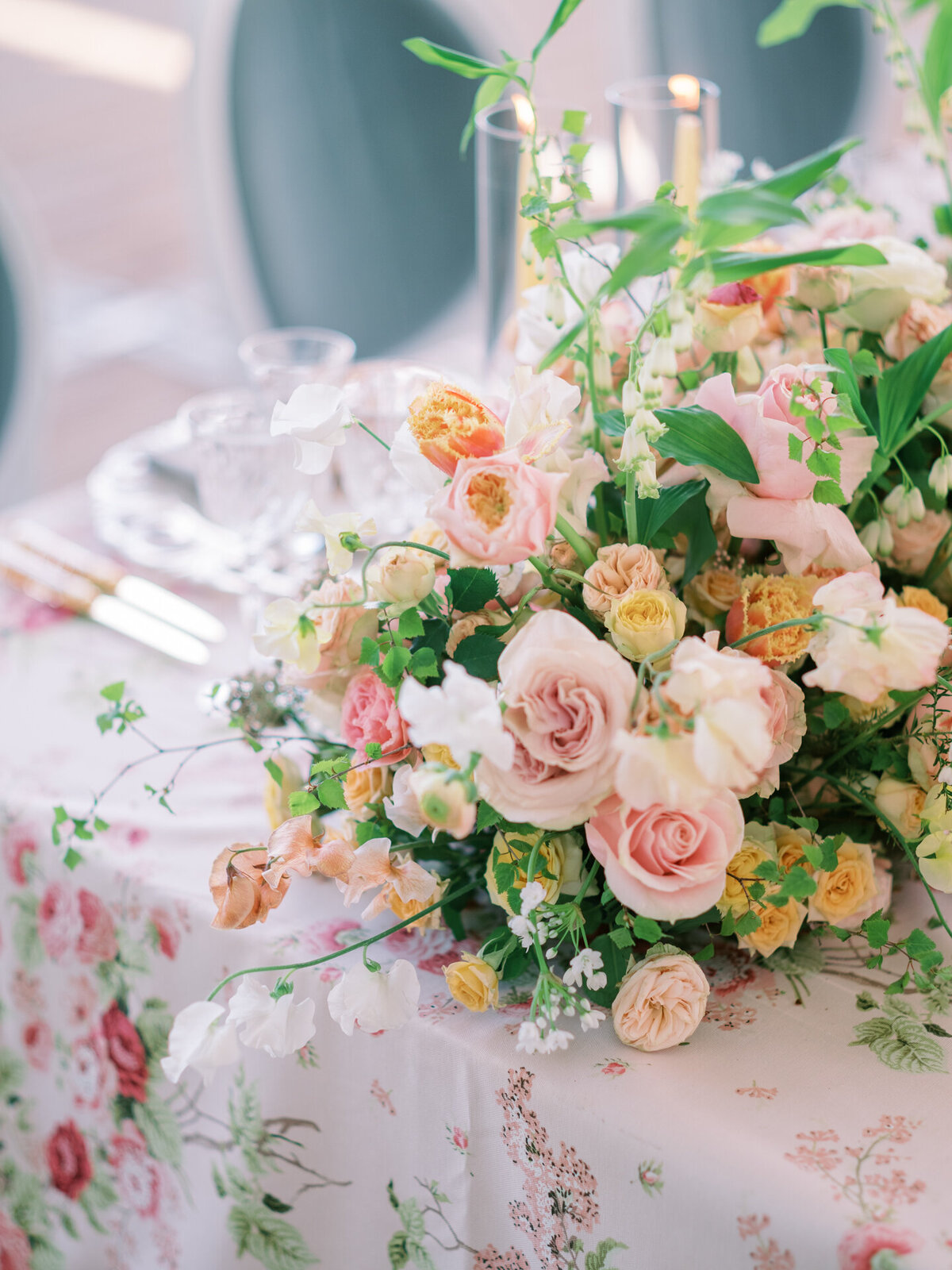 floral table design idea