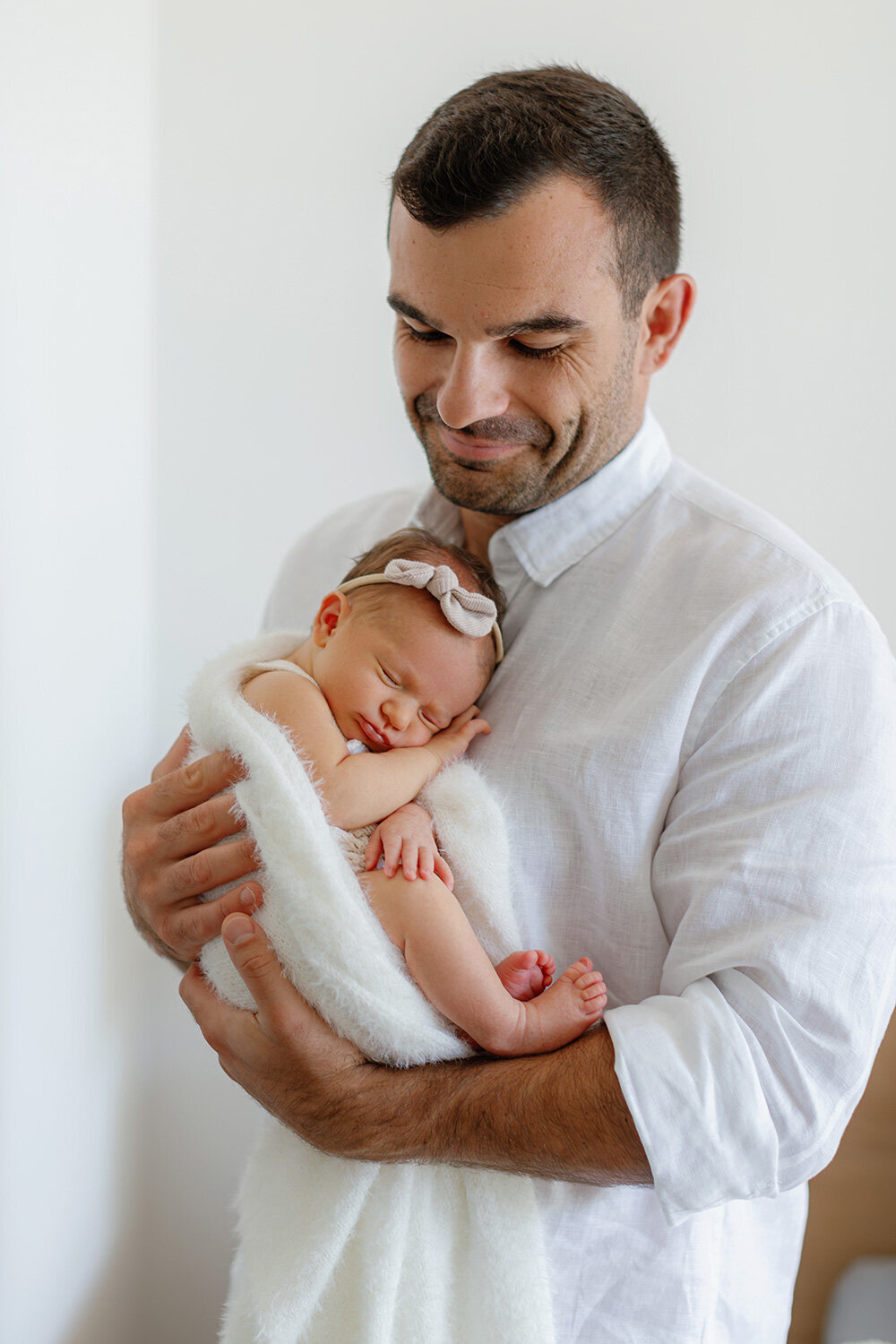 Dad and baby newborn photo