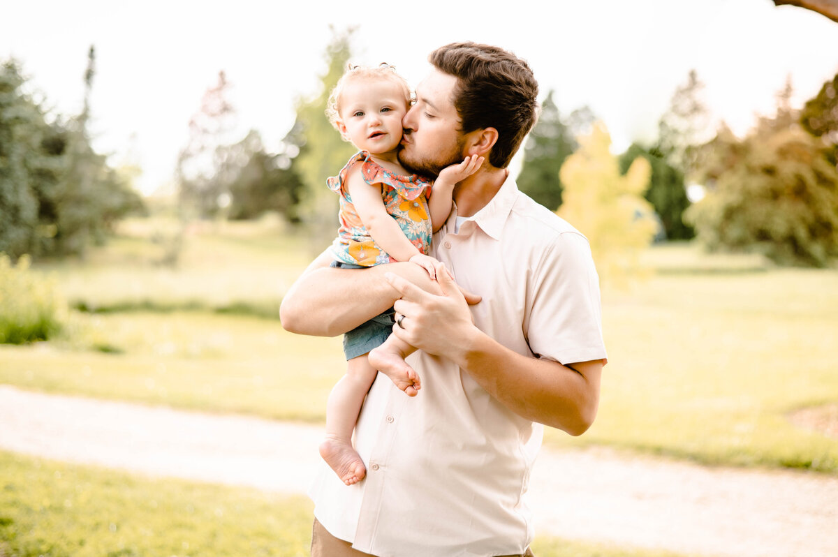 Family-Photographer-Dayton-Ohio-Shine-On-Photography-22