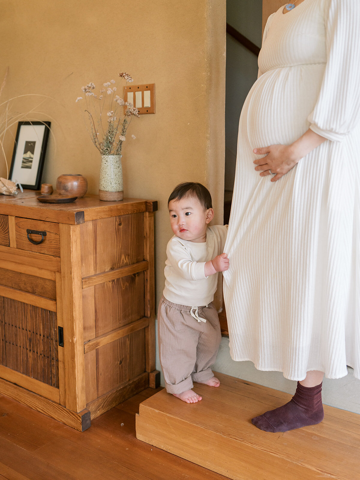 Family lifestyle photos Berkeley studio natural photography Bay Area session