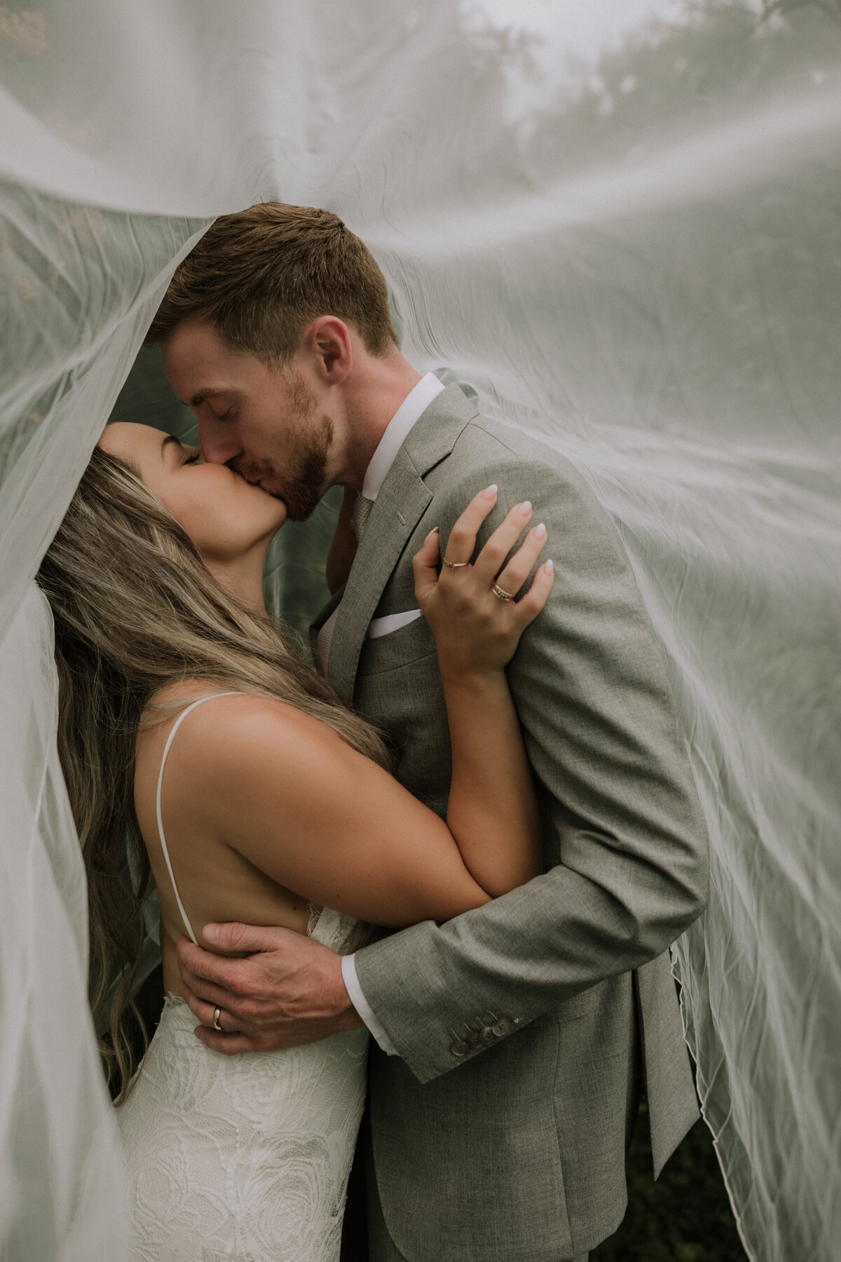 serena-guy-wedding-kurtz-orchards-niagara-on-the-lake-summer-22