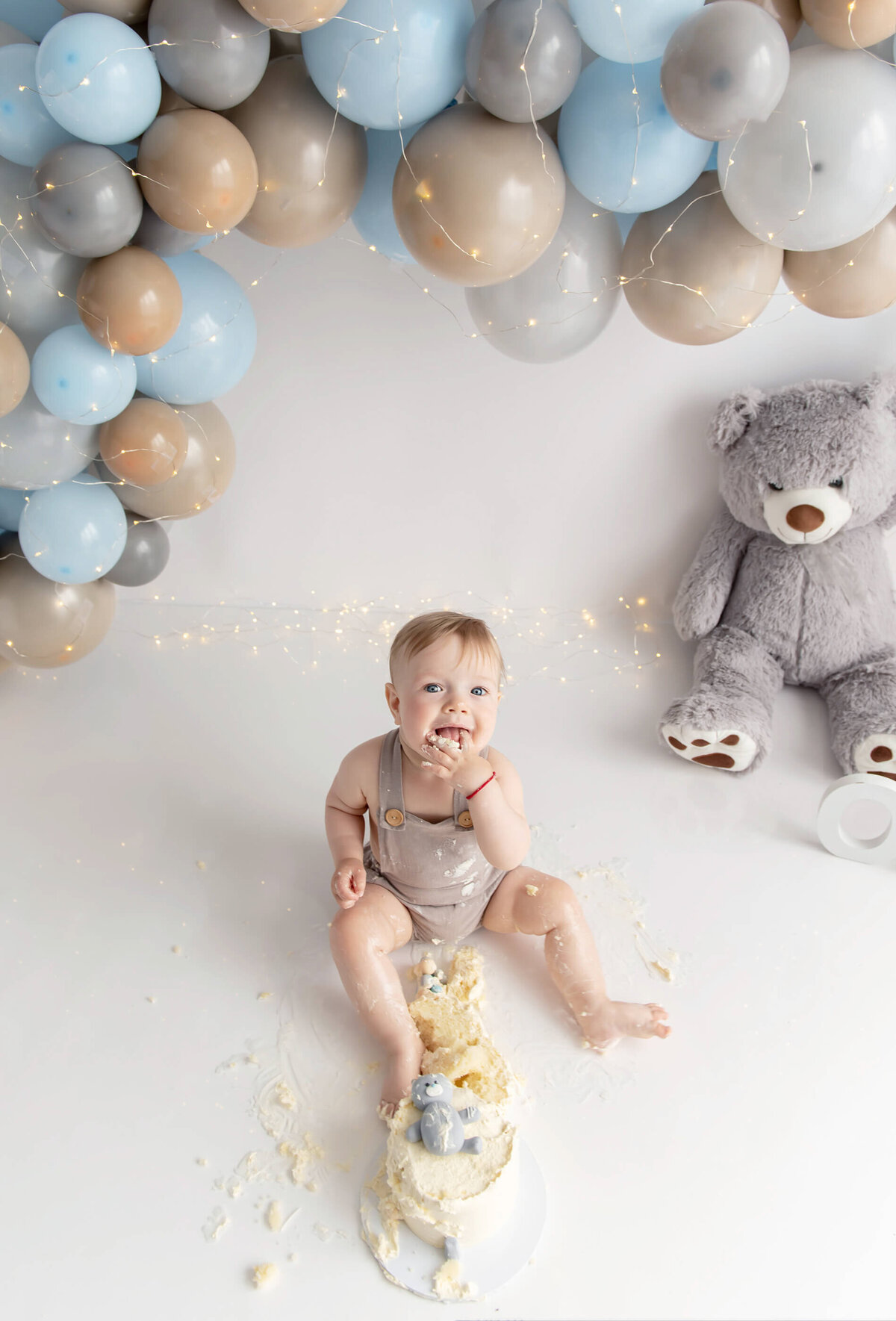 cake-smash-photographer-Burlington-67