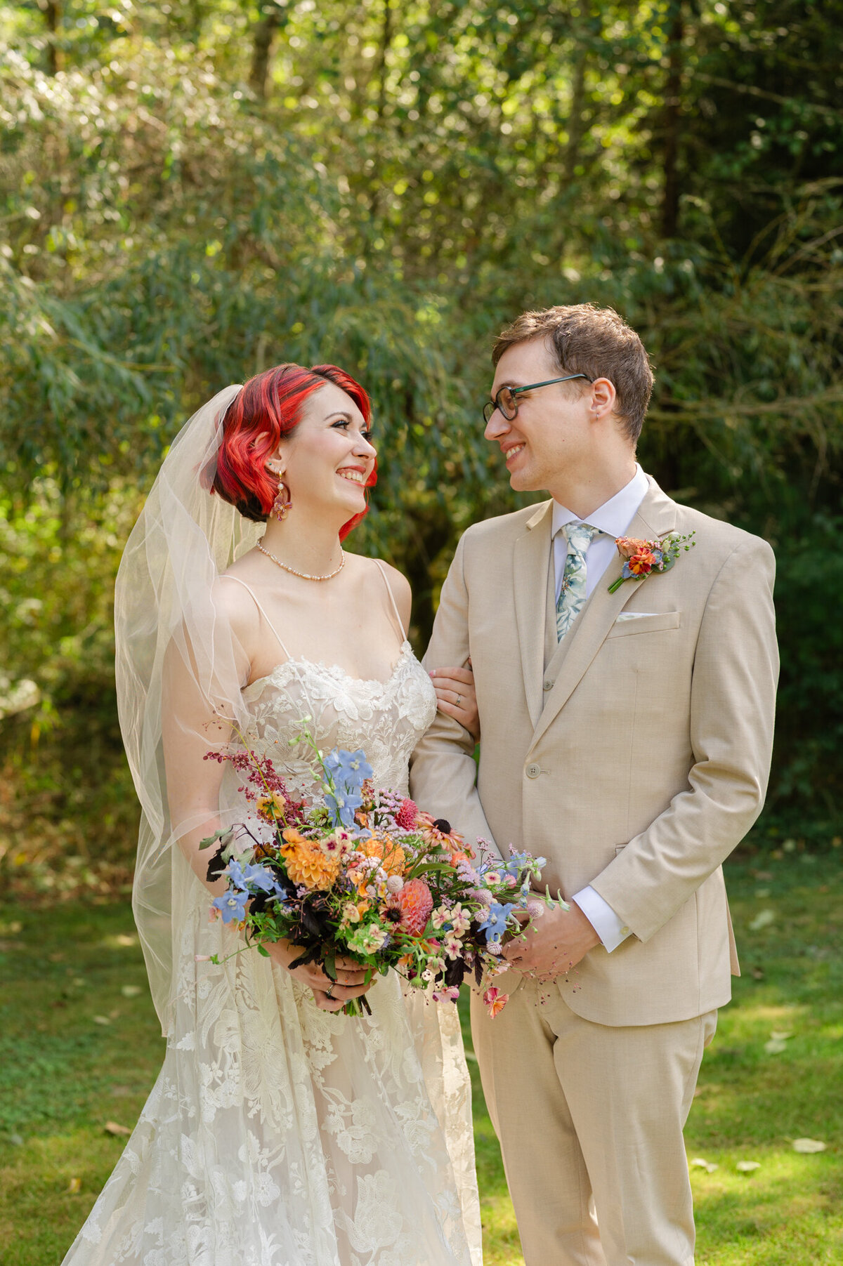 Beau-Lodge-Venue_Bellingham-Wedding-Photographer_Caylie-Mash_MN207