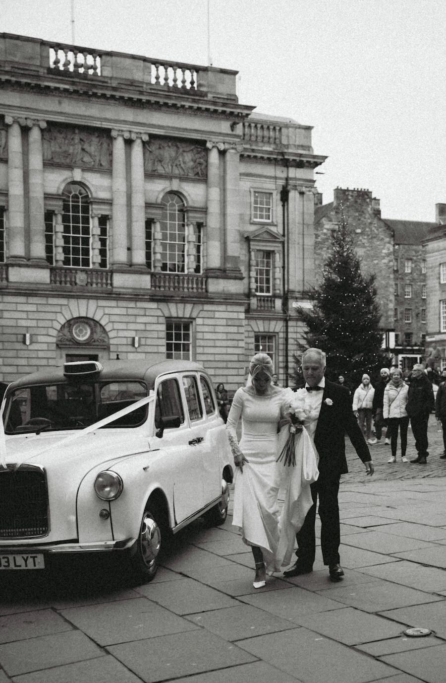 Nicola-Campbell-Editorial-Wedding-Photographer-Scotland-Signet-Library-Caitlin&Darren-62