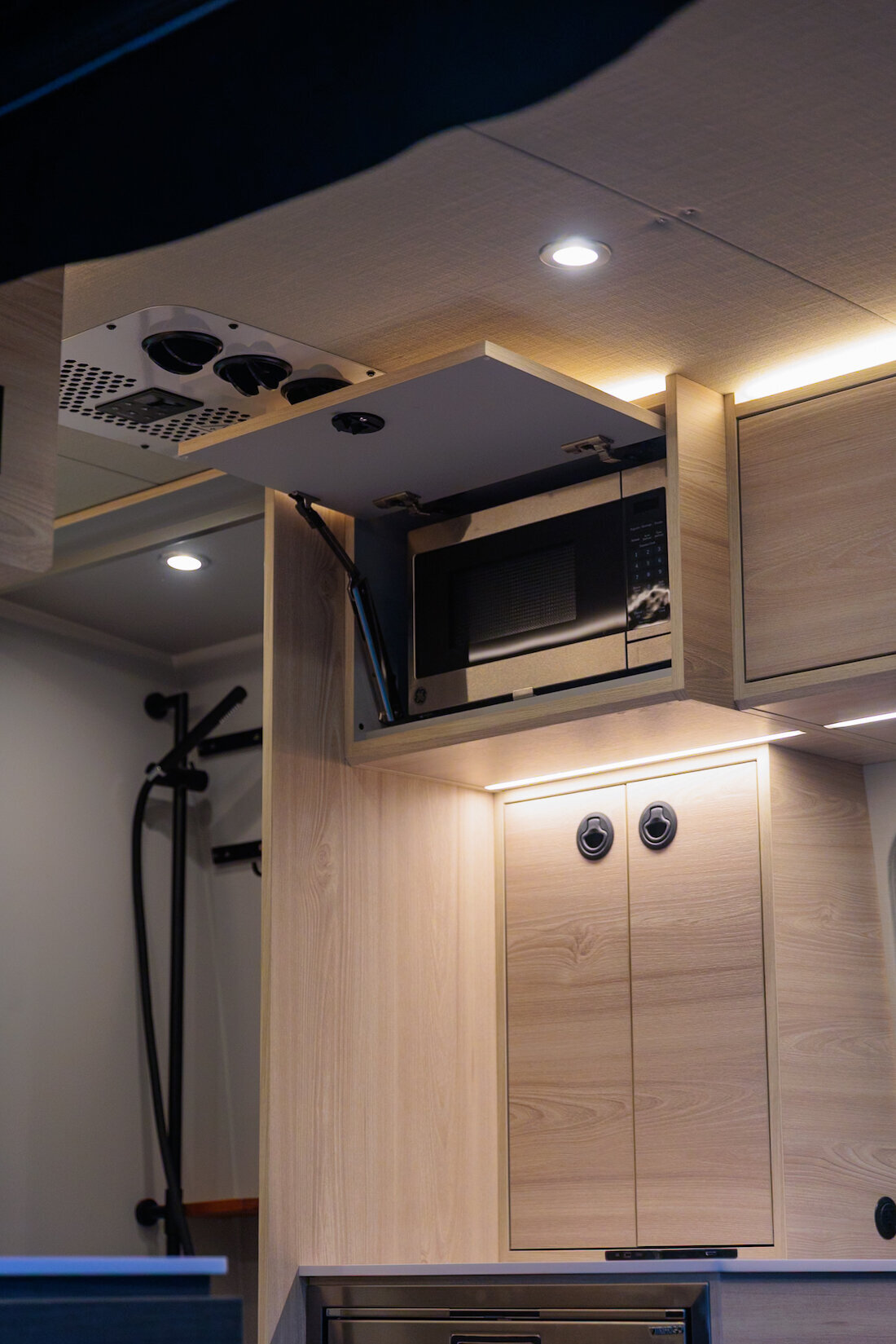 2_PawPrintsPitStops250918_BMV_SlowFastcreative_0982