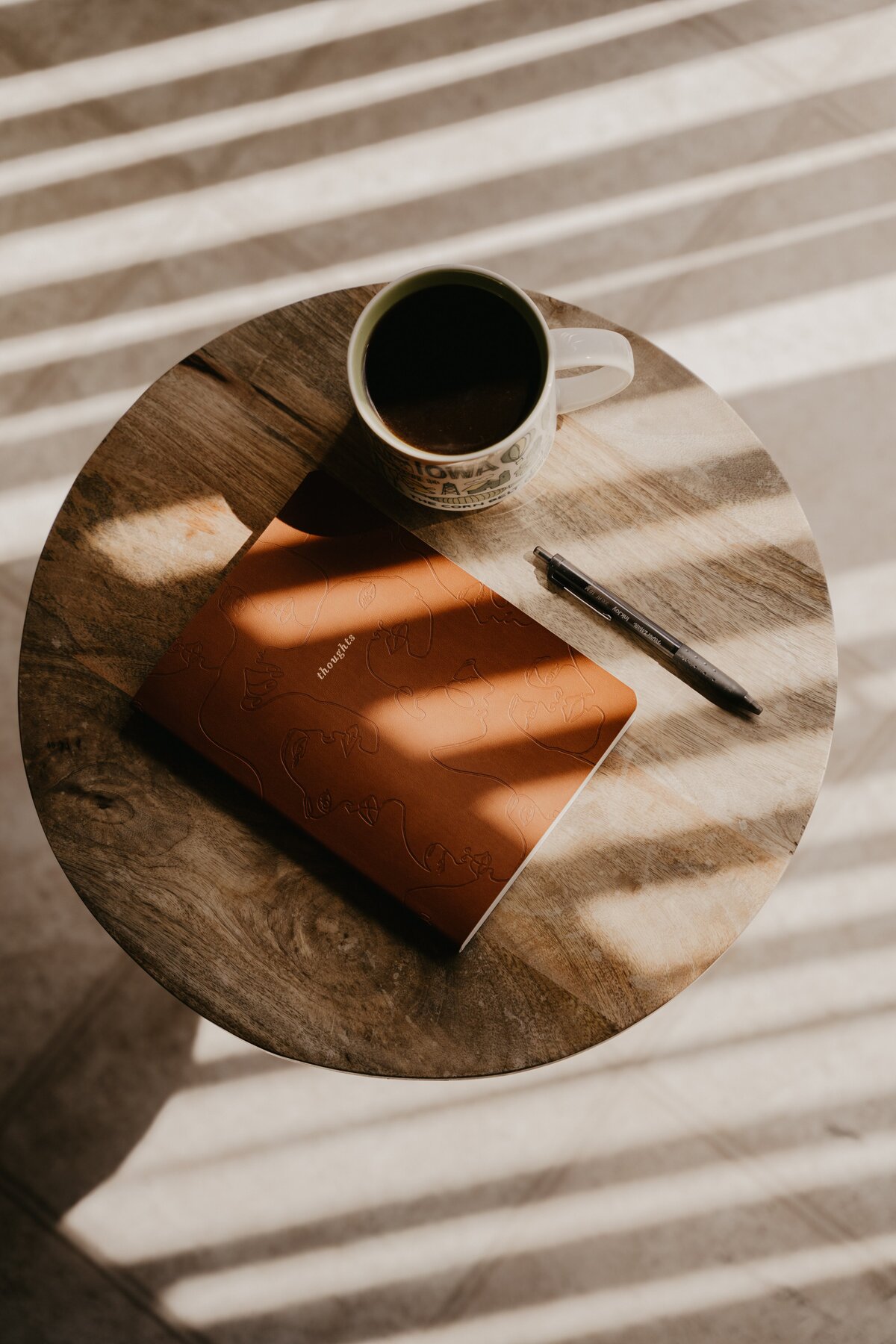 andres-molina-8CGOX7oSMbI-unsplash