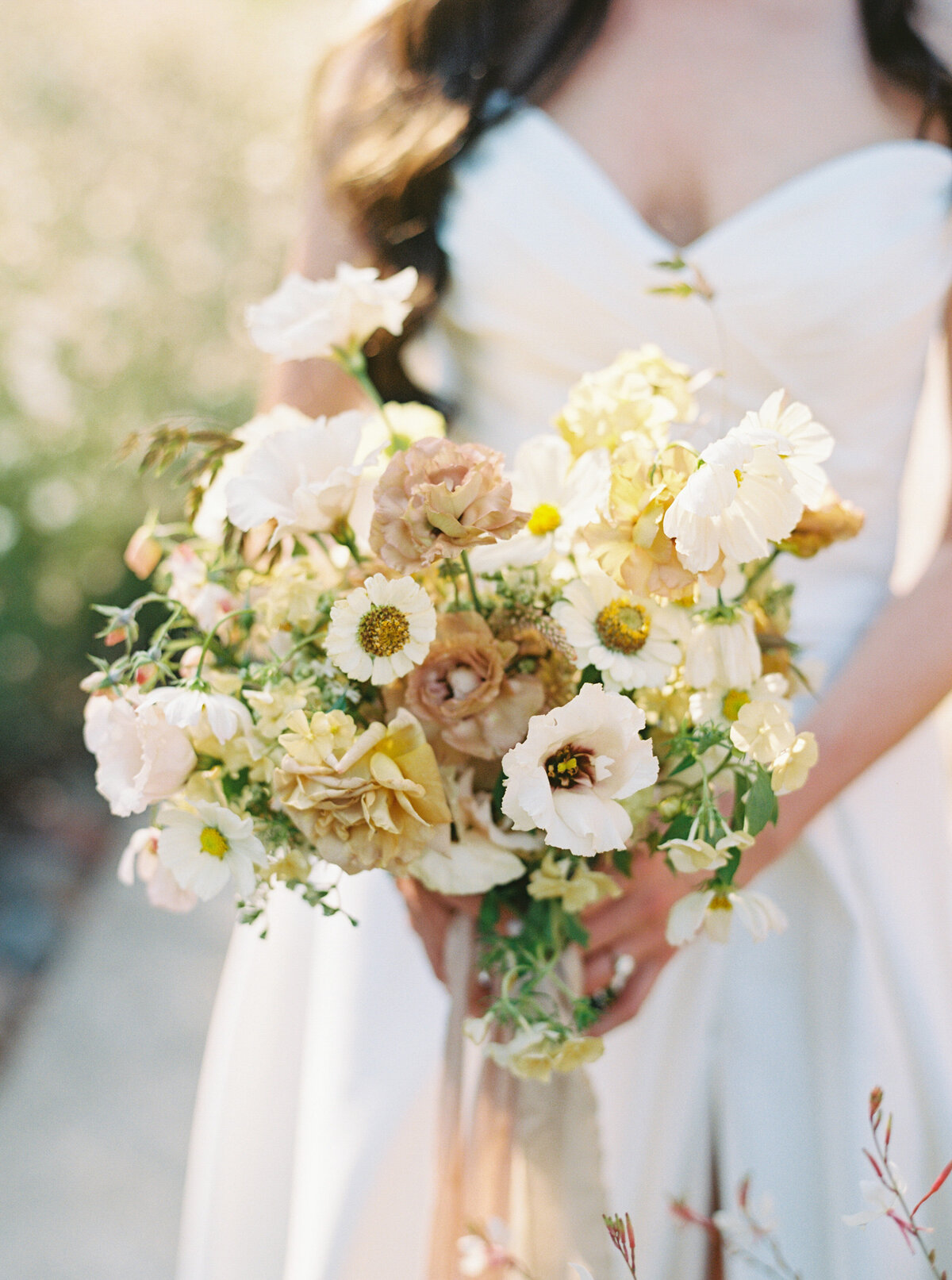 tin-roof-barn-wedding-best-washington-photographers-the-tenneys-12