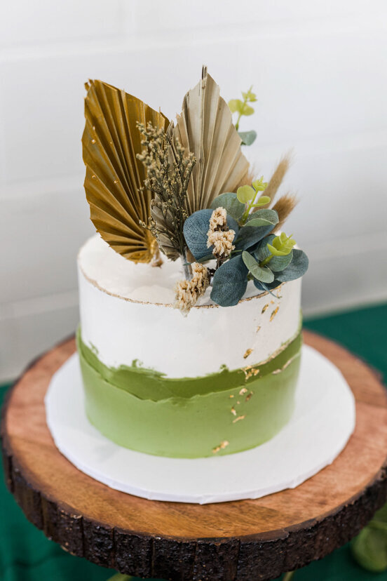 green-white-quinceanera-cake