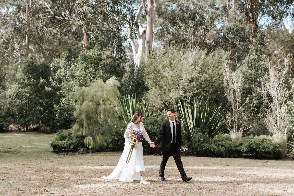 Elope-micro-wedding-elopement-victoria-Healesville-Sanctuary17