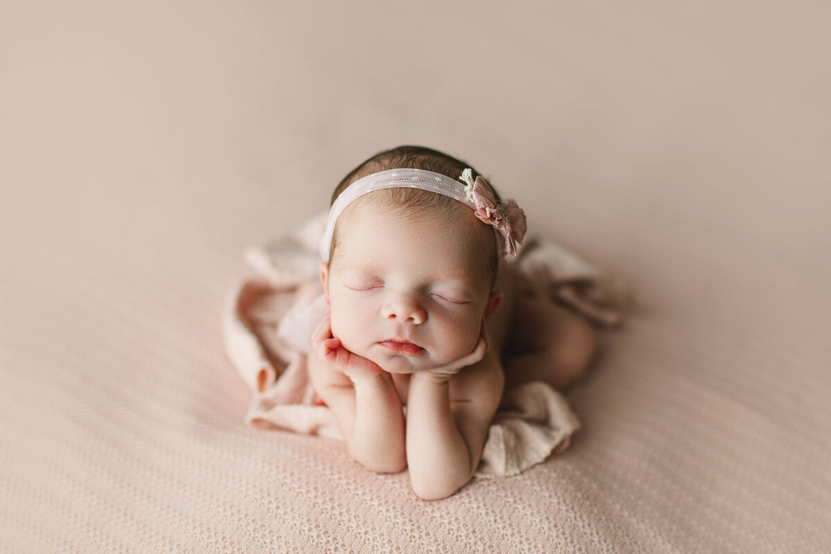 anchorage-newborn-photographer- 2