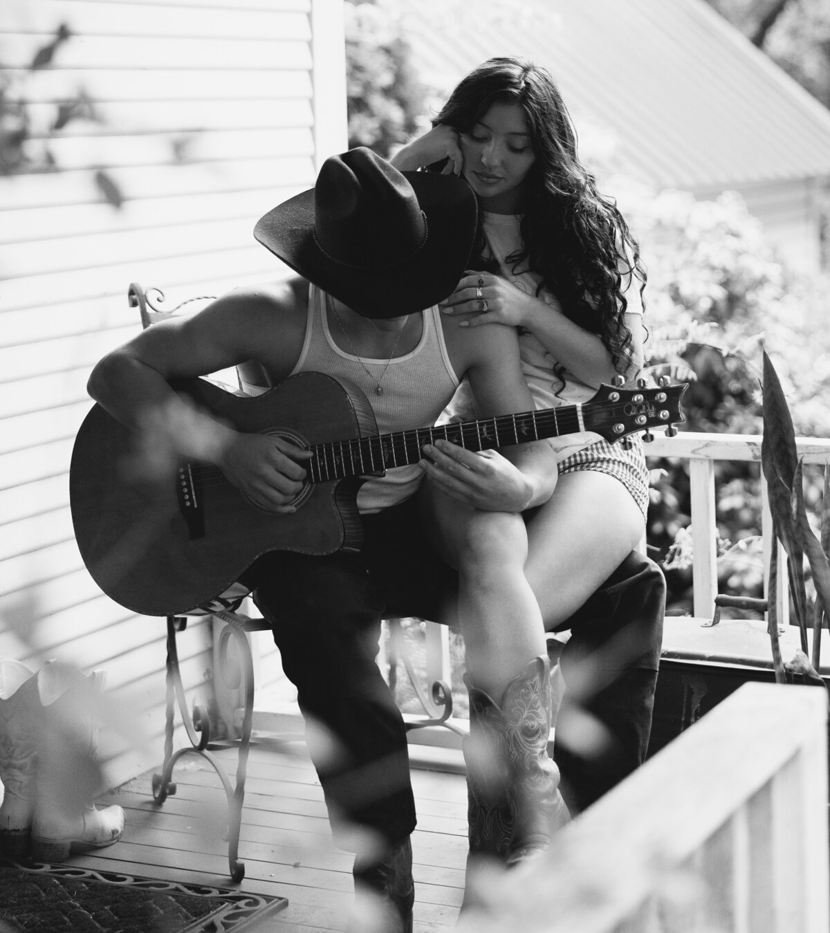 COUNTRY_FARM_COUPLES_SESSION-359