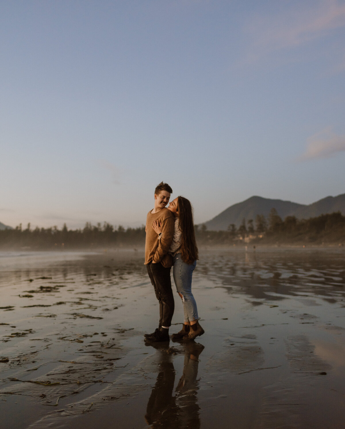 20210924-Sarah&Quinn-Tofino-Adventure-39