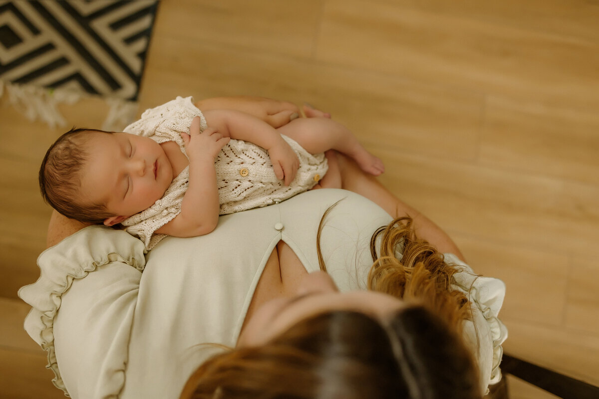Experience heartwarming newborn photography that captures the start of your baby's beautiful journey. Trust Haley Skof Photography for these cherished moments