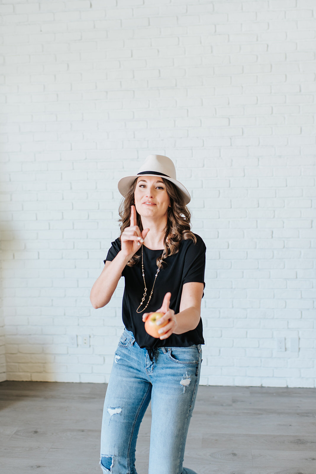 TiffMelissaEwa_Feb22_Studio+Kitchen_084