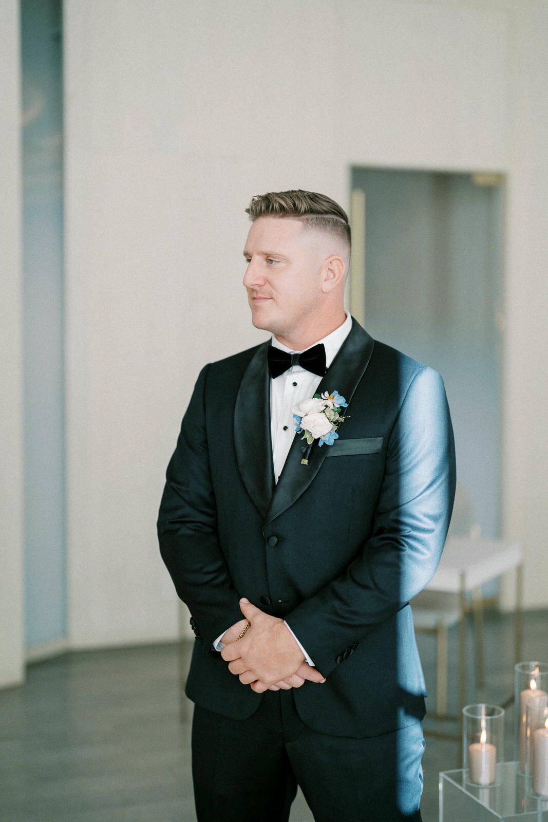 W9-Wedding-Photos-The-Pearle-Burlington-Lake-Ontario-Stephen-and-Oksana-2024-09-29-2500px-1107