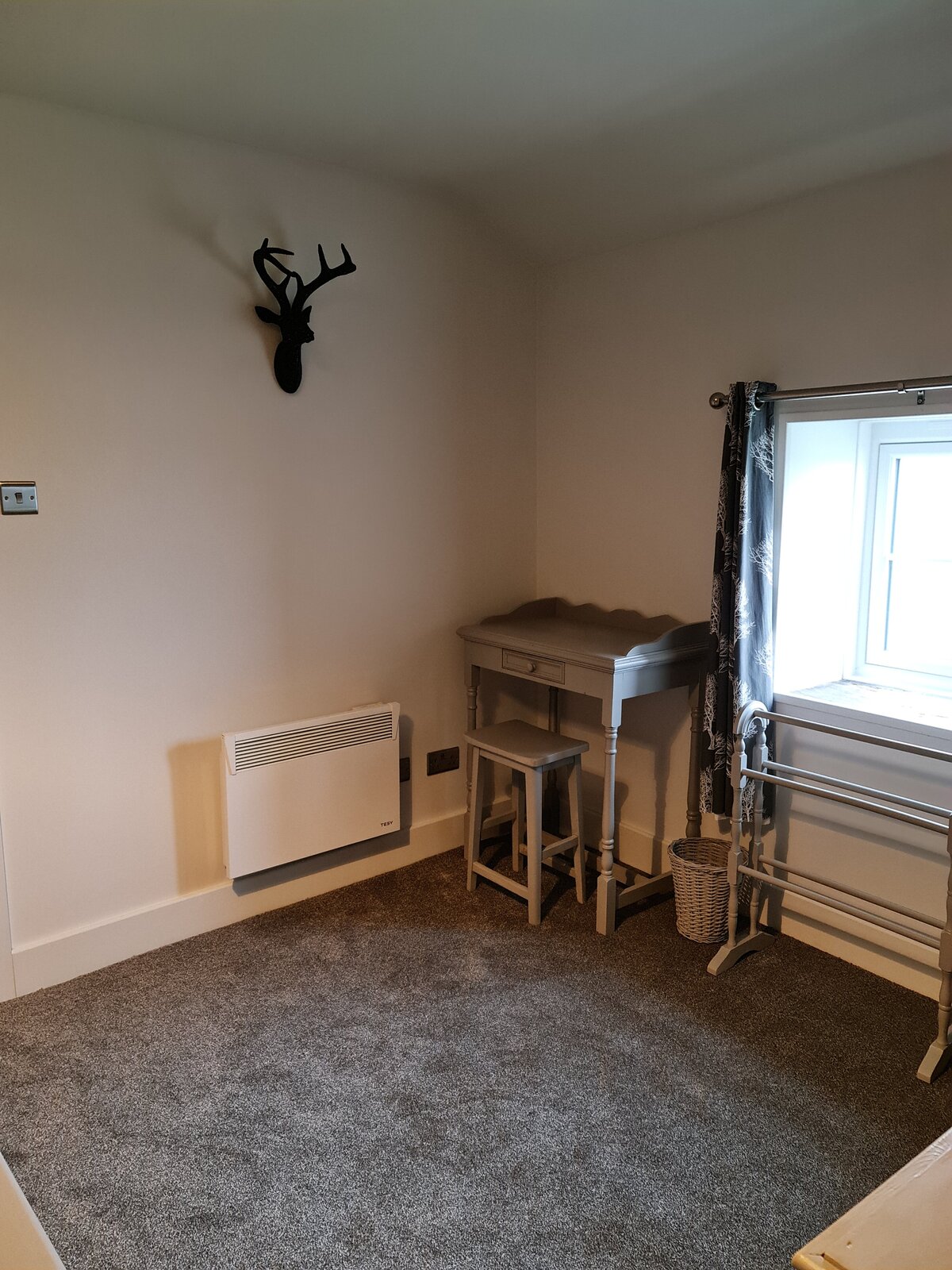 curlew_cottage_bedroom_002