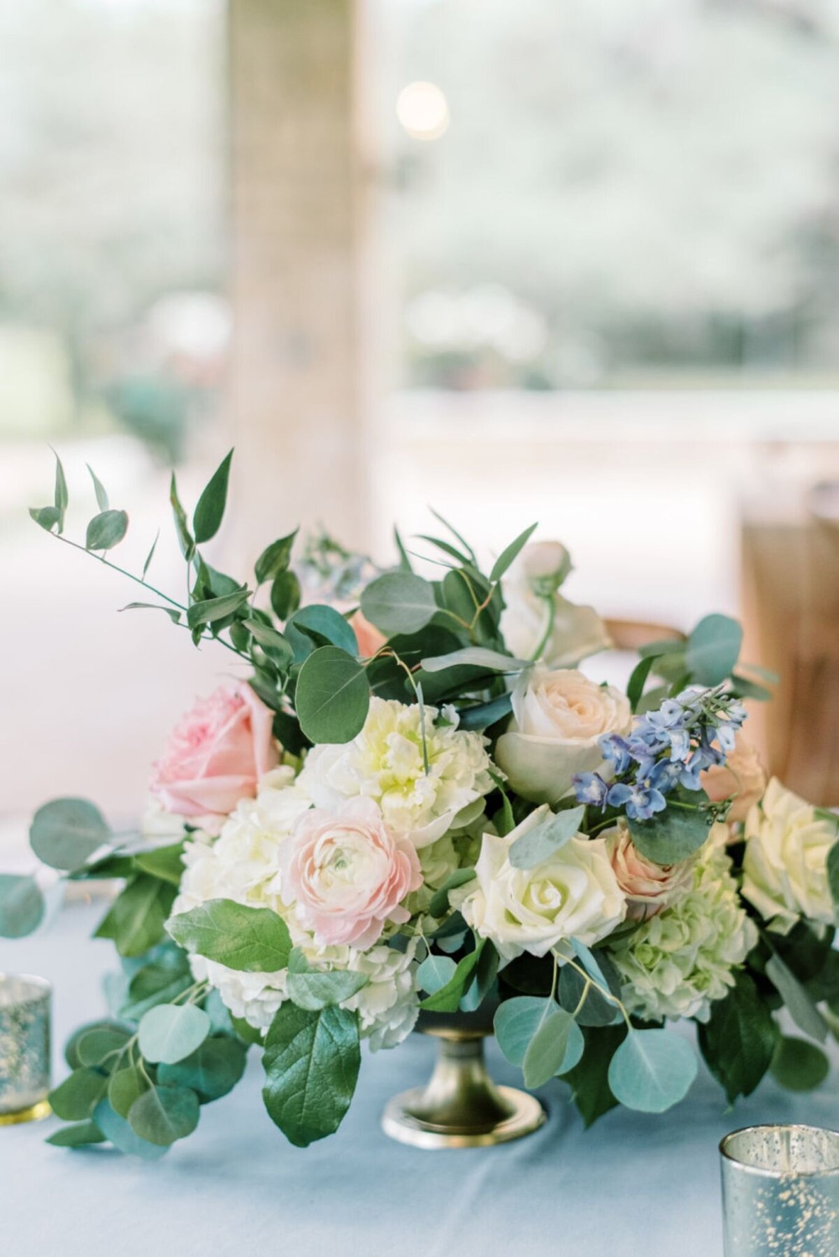 elegant-hanging-flower-arrangement-tamara-menges-designs-14