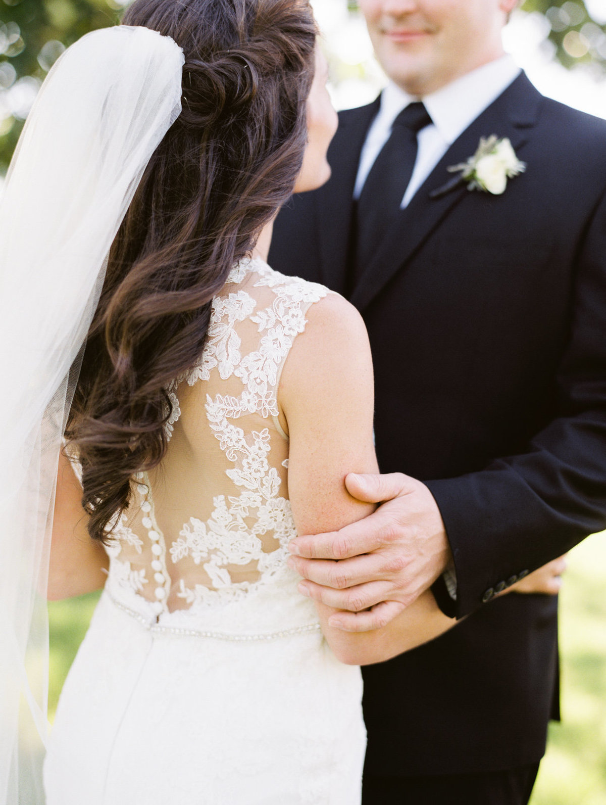 685_HAYLEYANDREWWEDDING_LINDSAYVALLASPHOTOG