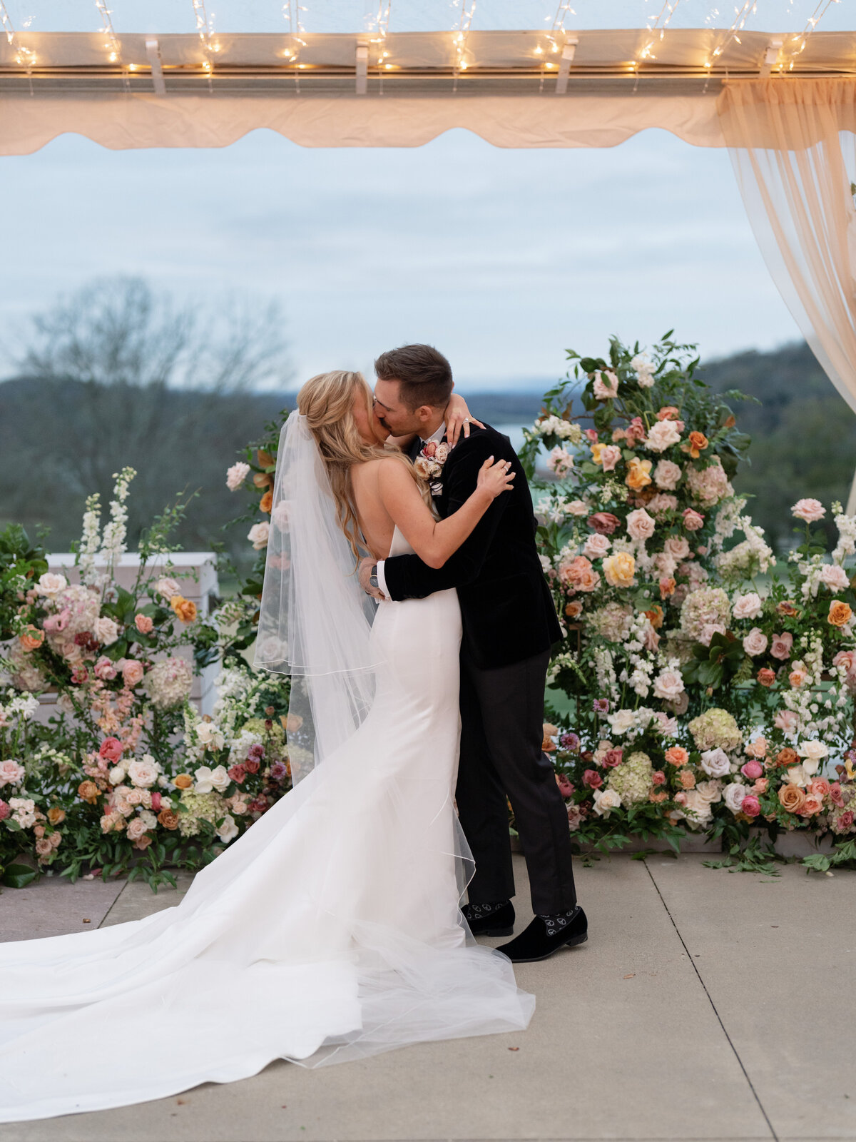 Whitney Bowman Events Knoxville Tennessee Wedding Planner Planning Destination Southern Weddings Florida 30A Alabama Luxury Event Destination Weddings MaggieSpencerWedding_Knoxville_2022_@benfinch_FinchPhoto-269