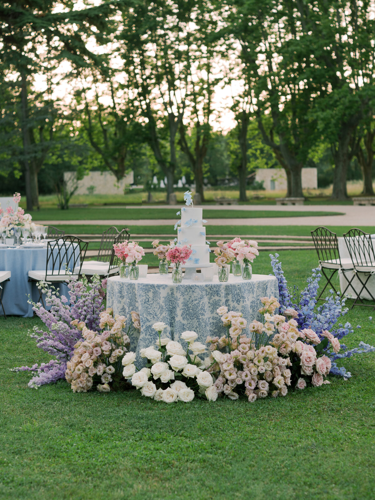 Jennifer Fox Weddings American wedding planning & design agency in Provence, crafting luxury weddings at Château de Fonscolombe sophieeptonphotographyjordynrichardwedpreview-125