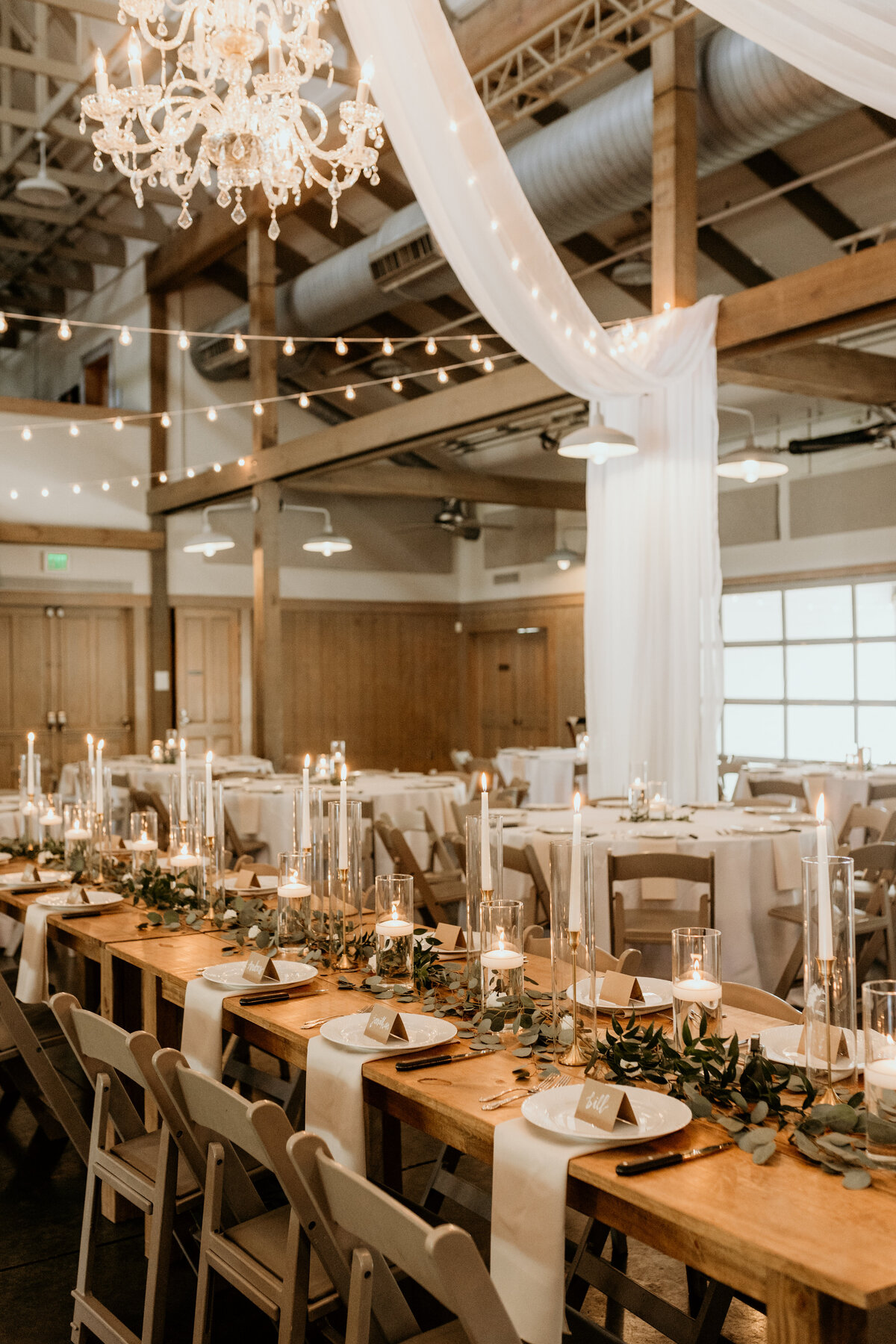 Head table angle