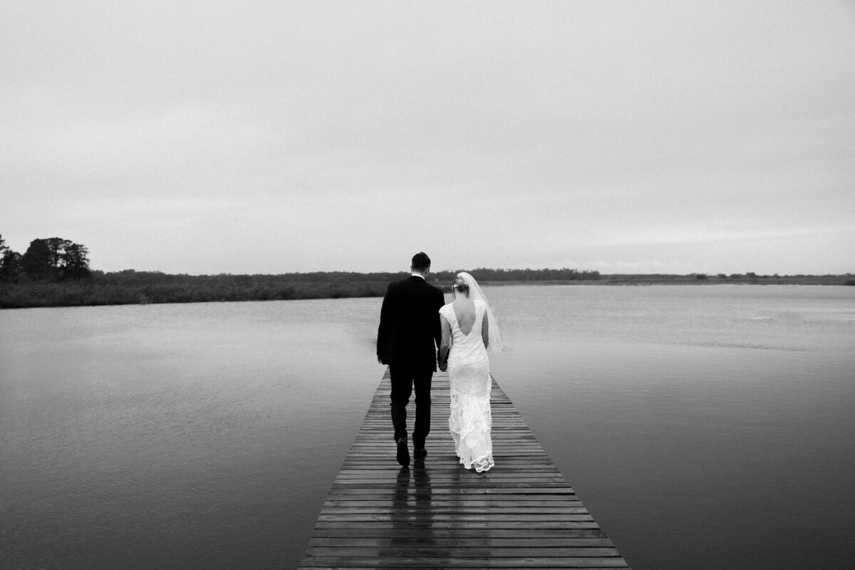 60-bride-groom-lavender-on-lake-wedding-photographer