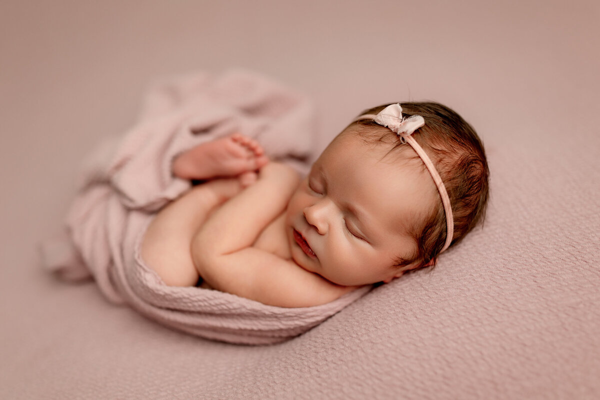 best NWA newborn portraits, newborn photoshoot near me, Northwest Arkansas newborn portrait studio, best NWA baby photographer
