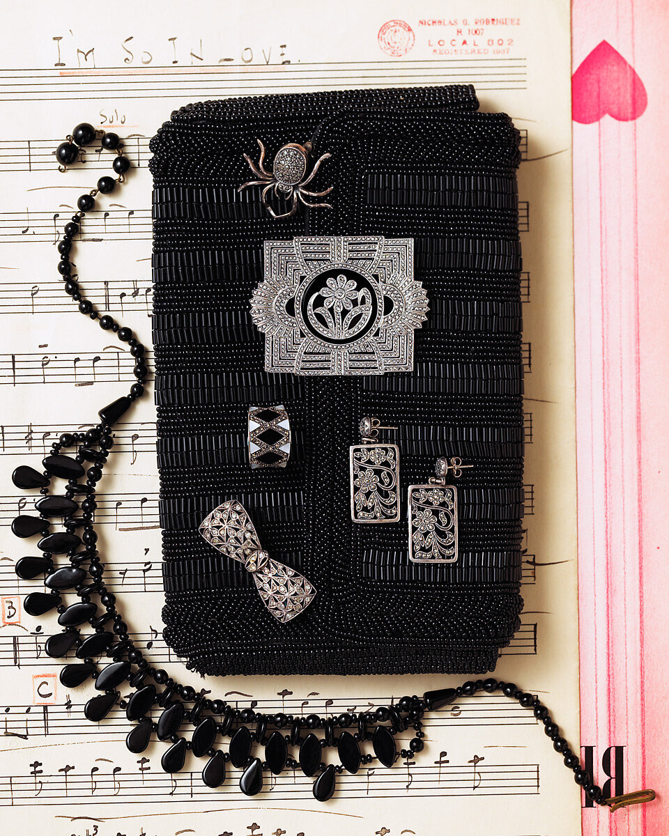 White-Chair-Black-Beaded-purse-bag