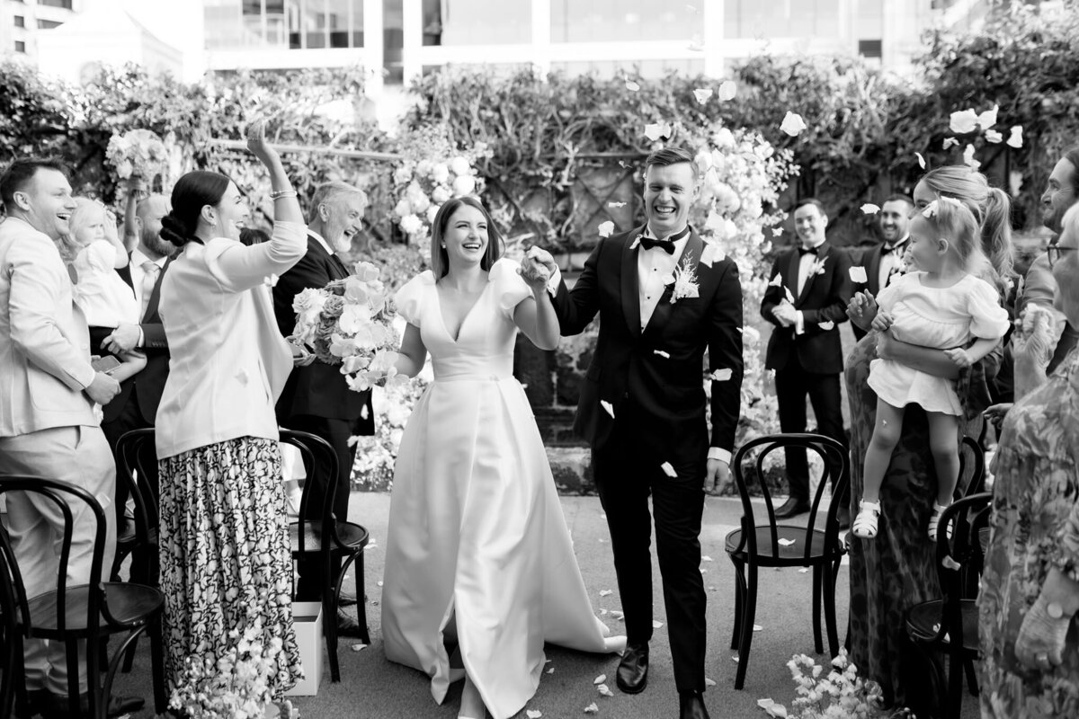 Australian Wedding Photographer Kath Young - Lara & Nick, Lamonts Wedding-31