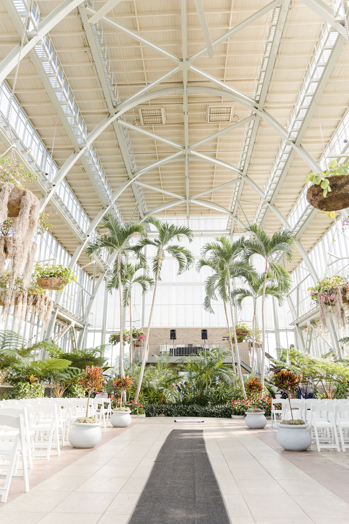 wedding at Jewel Box St. Louis Missouri