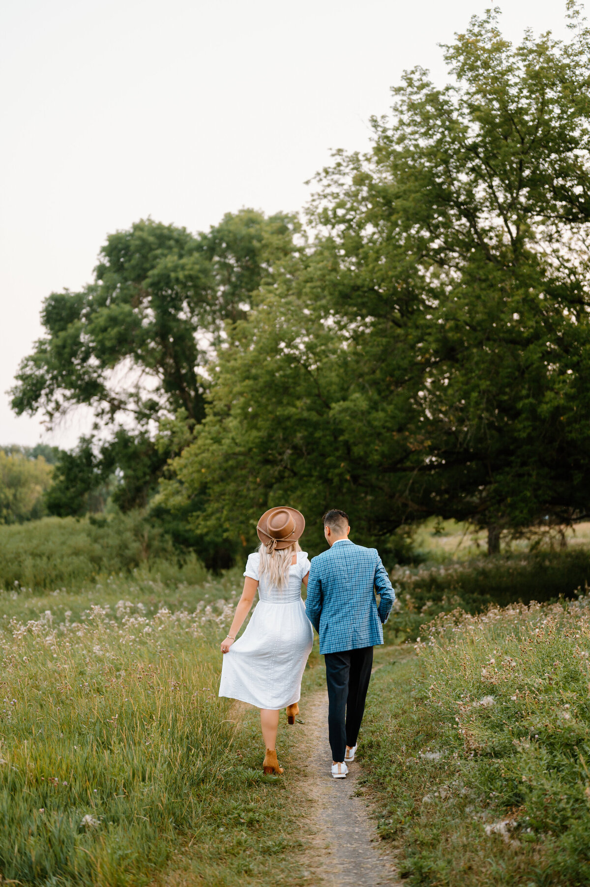 fargo-north-dakota-engagement-session-julianna-mb-photography-24