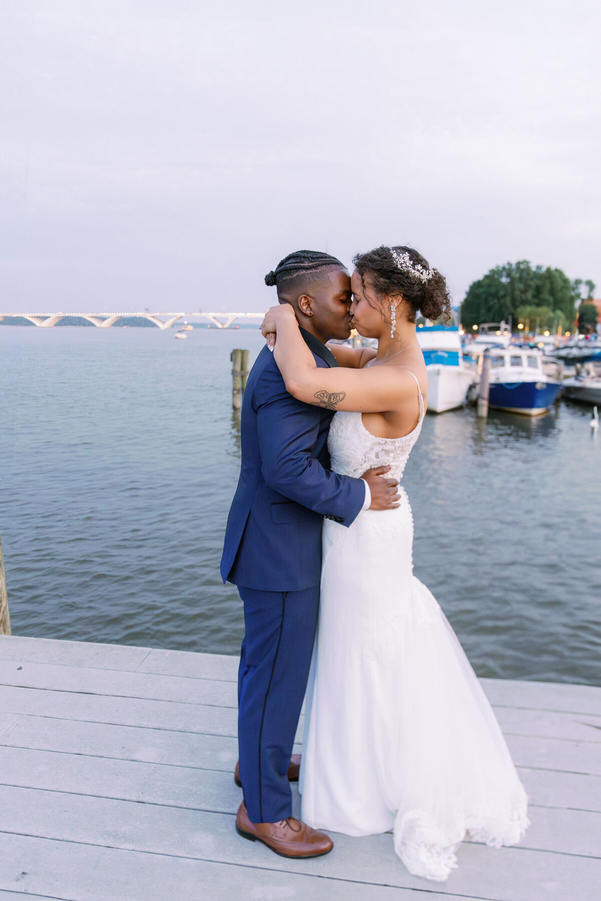 2023BillyandMayaSunsetPortraitsTorpedoFactoryWedding-8