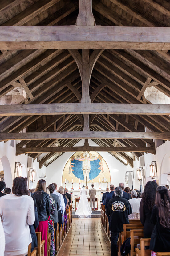 wedding-ceremony-at-mary-star-of-the-sea-catholic-church
