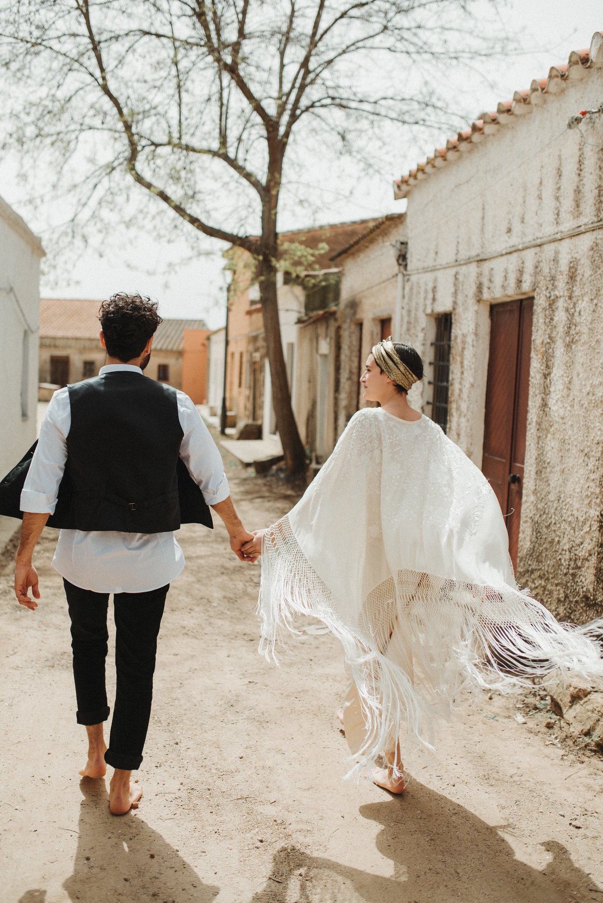 A folk elopement in sardinia