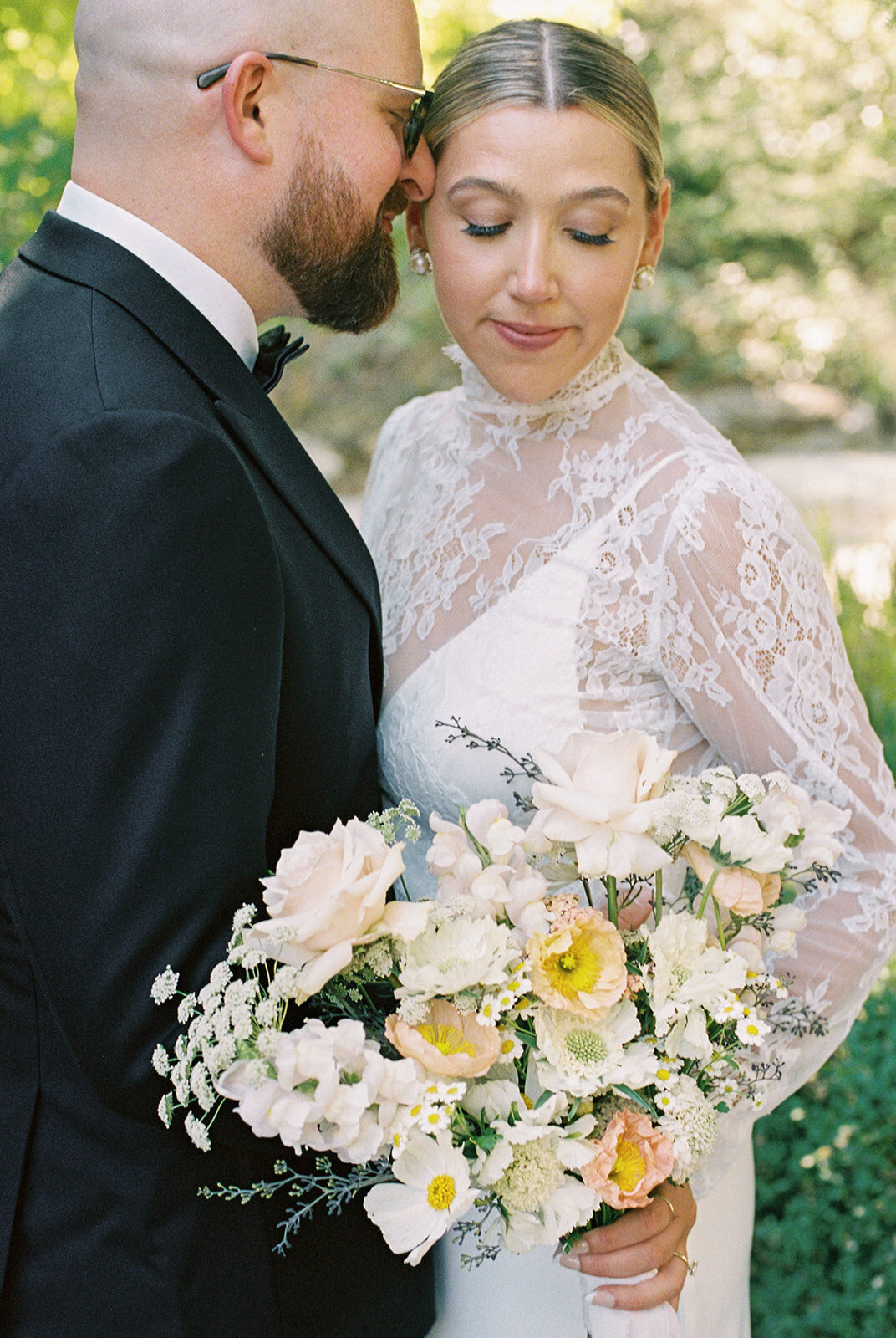 minted-photography-okanagan-kelowna-destination-wedding-photographer-wedding-kelowna-estate-wedding-madison-and-brandon-22