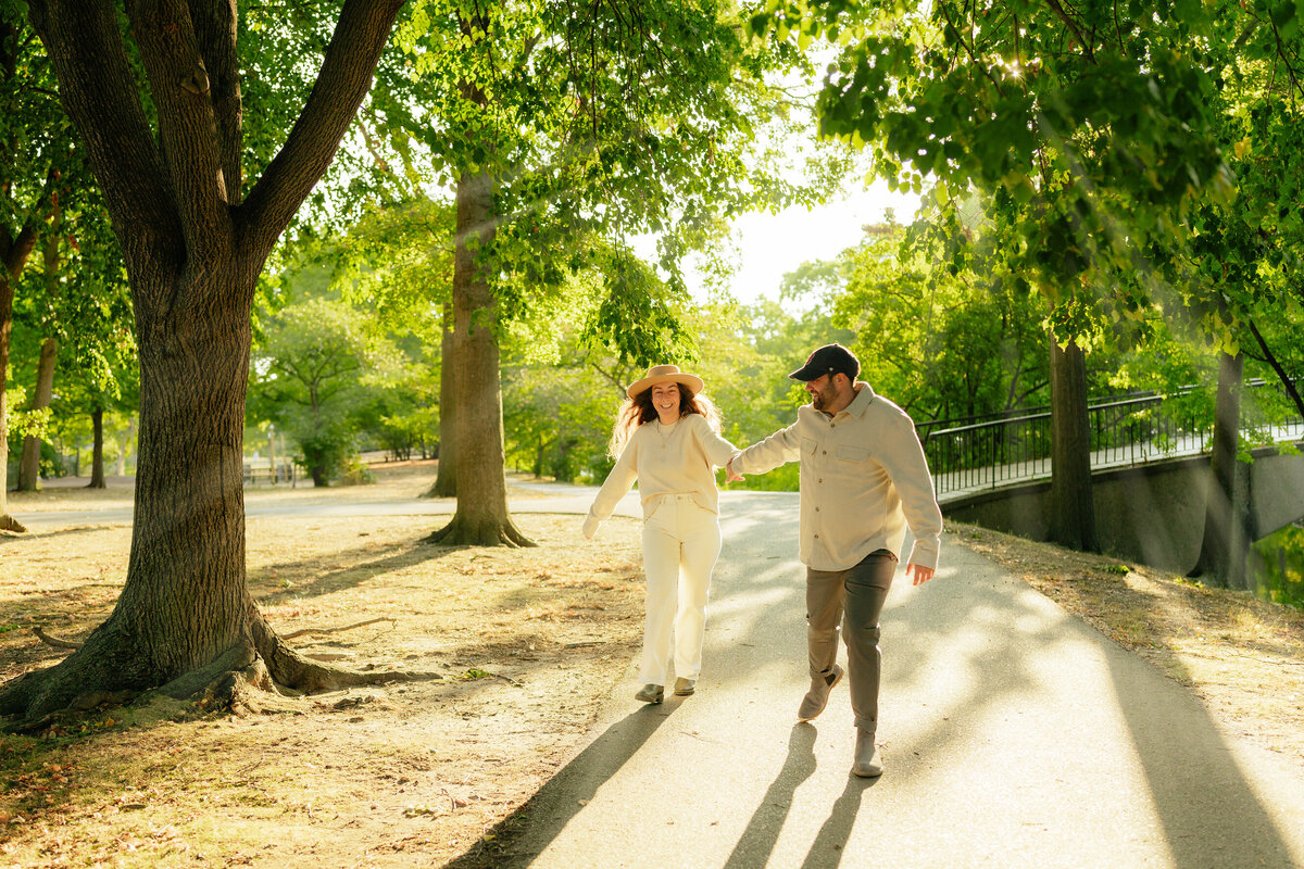 beacon-hill-engagement-session-fenway-engagement-session-carlystorro-3
