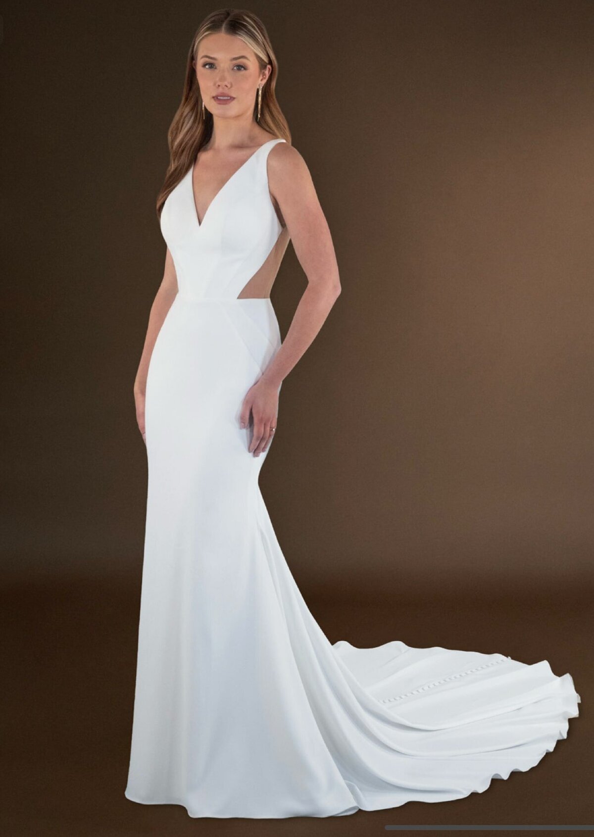 modern-v-neck-wedding-dress-side-cutouts-vogue-veil