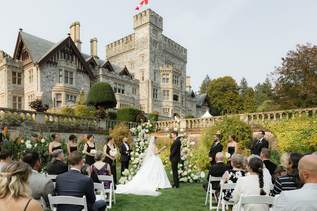 MeghanHemstra-Romantic-Hatley-Castle-Wedding-60