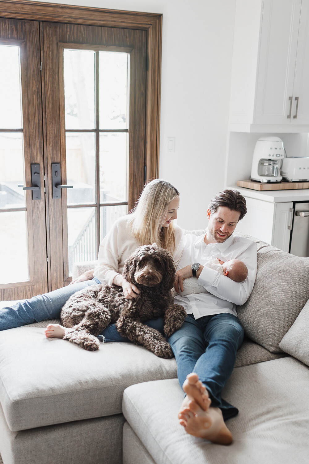 Toronto-at-home-newborn-photographer-bight-and-airy-1