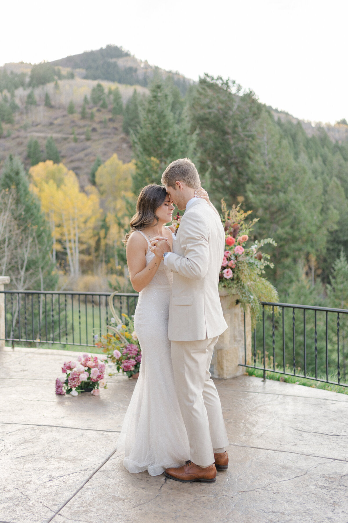 Beaver_Creek_Intimate_Wedding_MaryAnnCraddockPhotography_0116